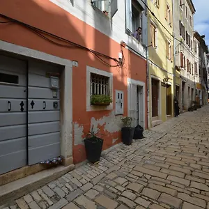 https://noanna-apartment.in-istria.net